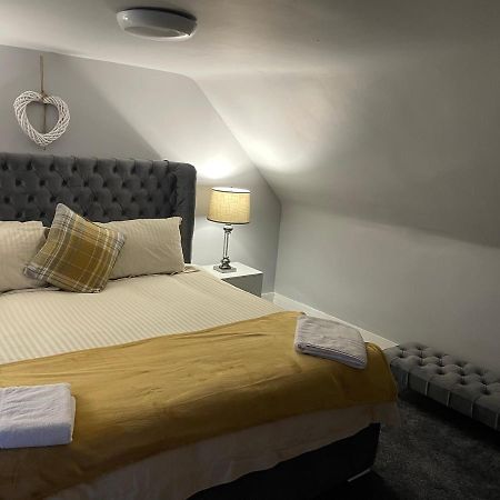 Commercial Hotel Insch Eksteriør bilde