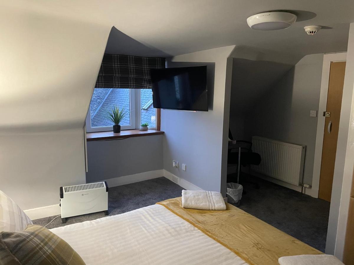 Commercial Hotel Insch Eksteriør bilde
